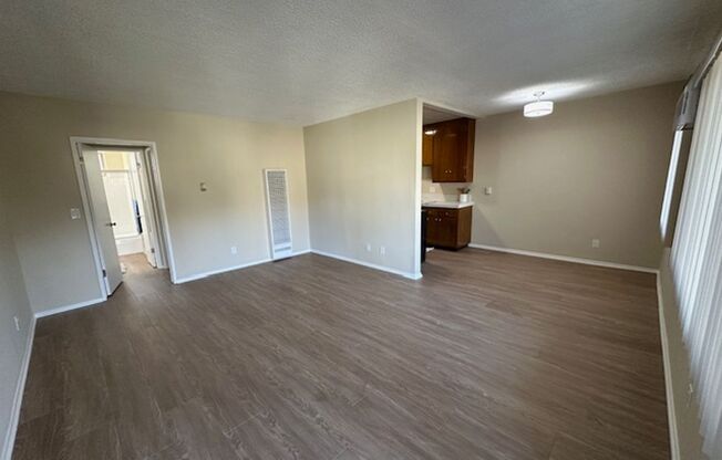 1 bed, 1 bath, $2,095, Unit #10