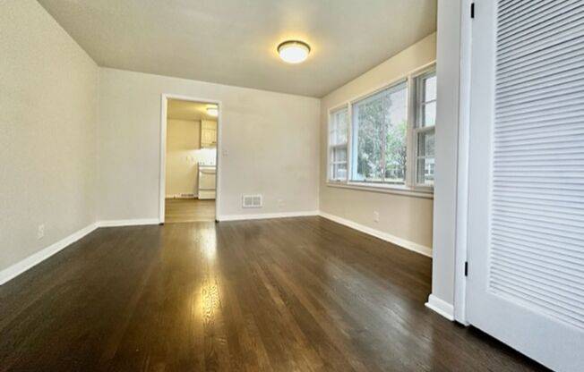 2 beds, 1 bath, $1,645