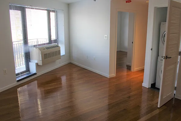 Studio, 1 bath, $3,750, Unit 3K