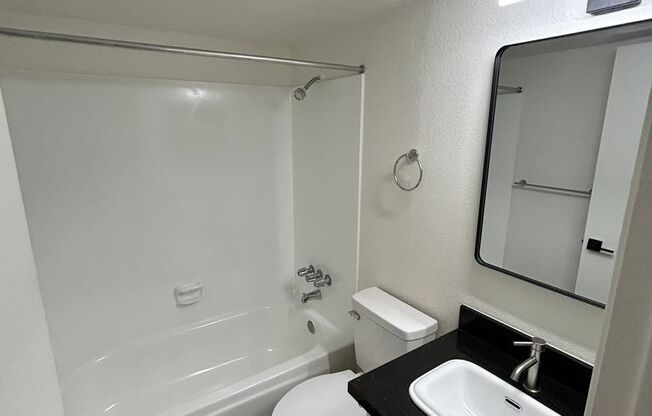 2 beds, 1 bath, 615 sqft, $1,225, Unit 207B