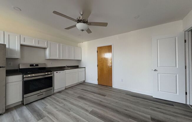 Studio, 1 bath, 252 sqft, $935, Unit 405