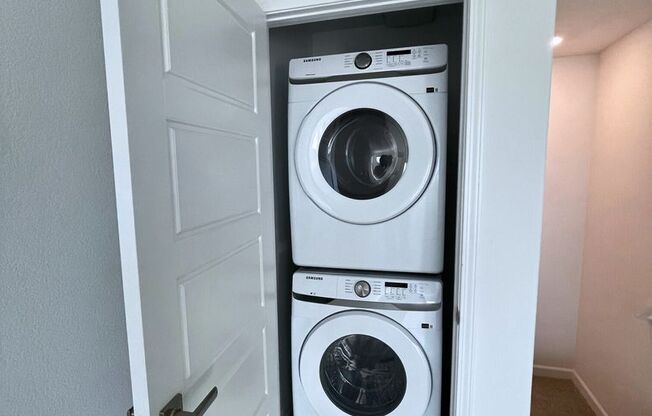 Now Leasing – Brand-New Townhome in Heritage Square, North Las Vegas!