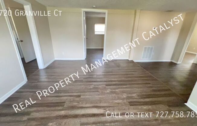 1720 GRANVILLE CT S