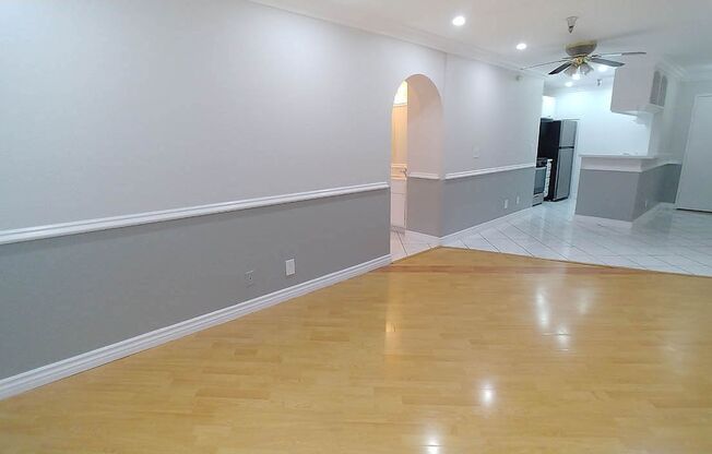 2 beds, 2 baths, 910 sqft, $2,795, Unit 401