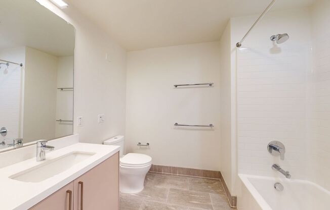 1 bed, 1 bath, 742 sqft, $2,595, Unit 323