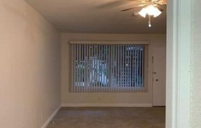 1 bed, 1 bath, 550 sqft, $1,695, Unit 212