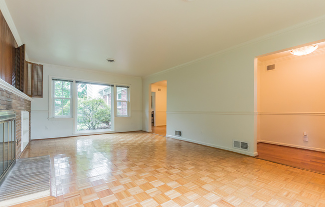Fantastic Ranch in Convenient Location!
