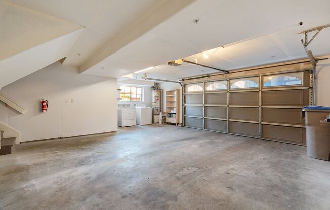 UPGRADED TOWNHOME OFFERS UTMOST CONVENIENCE