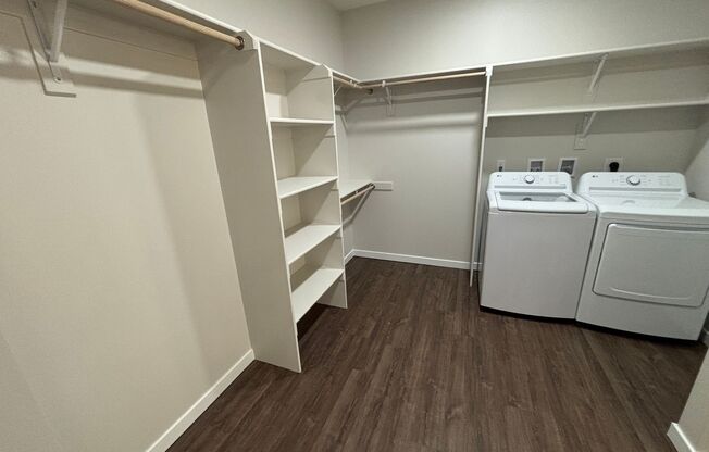 1 bed, 1.5 baths, 941 sqft, $1,745, Unit 220 - L1028 LOFT