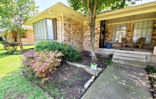 2 Bed, 2 Bath Duplex near White Rock Lake