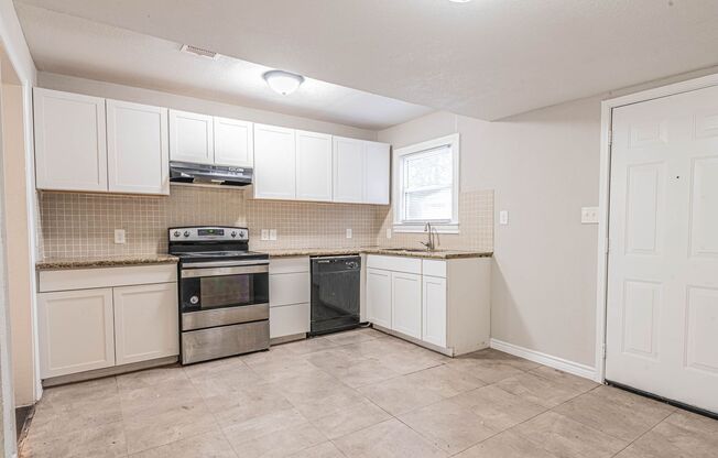 2 beds, 1 bath, $1,255