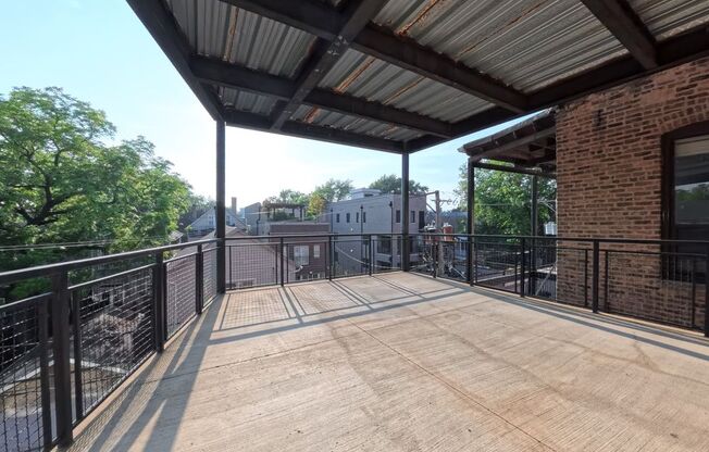 Lincoln Park Two-Bedroom, Two-Bath Apartments With Parking Included