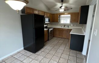 3 beds, 2 baths, $1,750