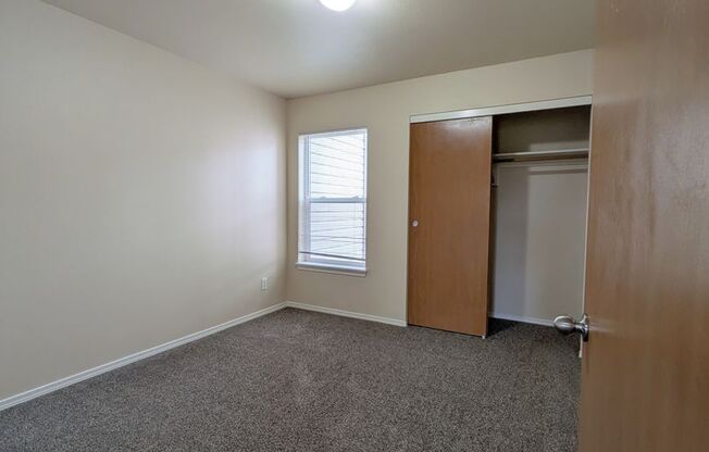 2 beds, 2 baths, 994 sqft, $1,575, Unit E302