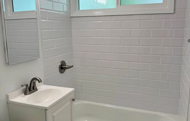 Studio, 1 bath, 225 sqft, $1,695, Unit 0128-50