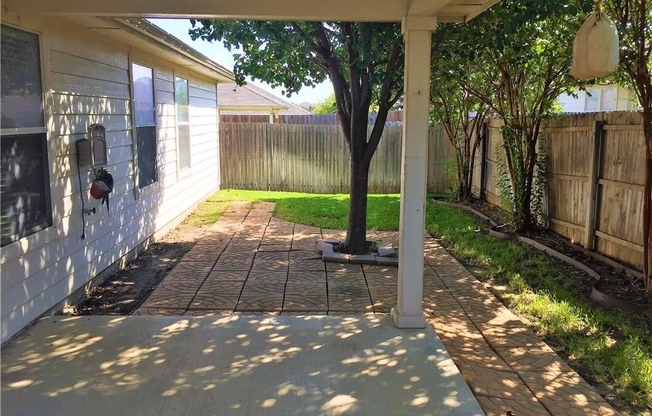 3 beds, 2 baths, $2,250