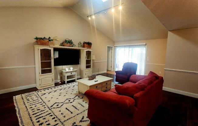 The Woodlands of Palm Coast- FURNISHED- 4 Bedroom 2 Bath- Long Term