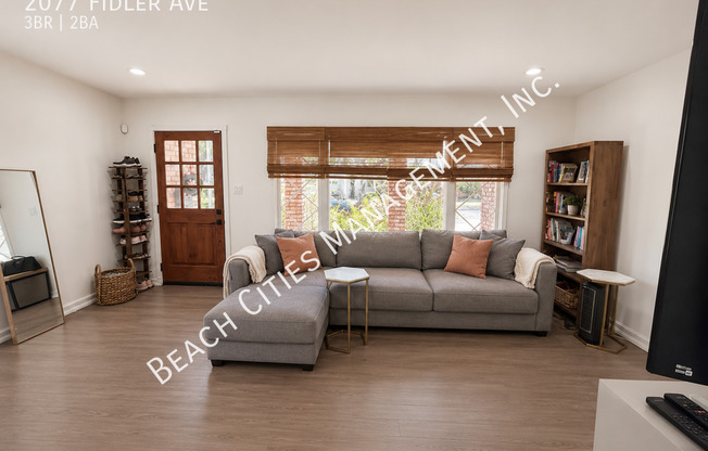 2077 FIDLER AVE