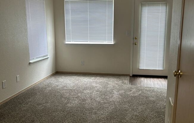 1 bed, 1.5 baths, 855 sqft, $1,395, Unit 3757