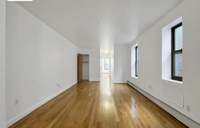 2 beds, 1 bath, $1,986, Unit 5A