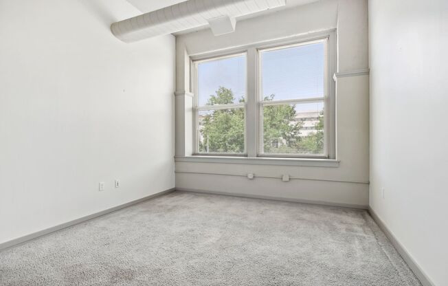 1 bed, 1 bath, 1,021 sqft, $1,575, Unit 209