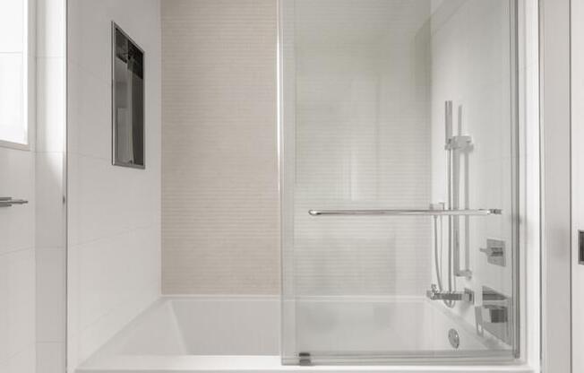 1 bed, 1 bath, 1,293 sqft, $10,500, Unit 12H