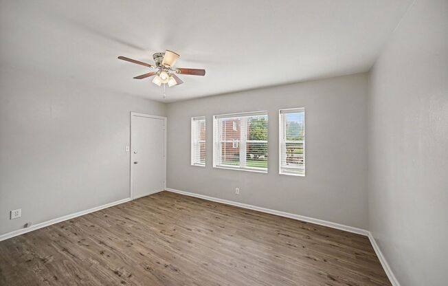 Studio, 1 bath, 394 sqft, $825, Unit 4828 #1S