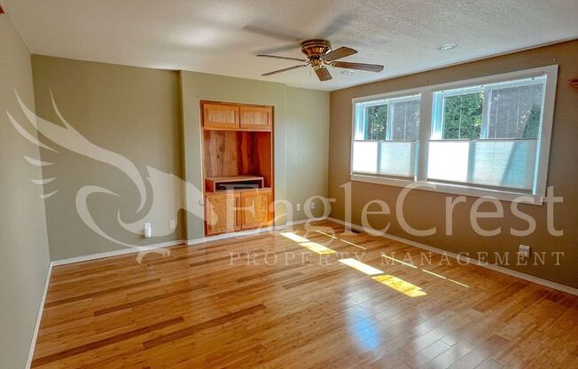 Charming 3-Bedroom Home in College Place, WA