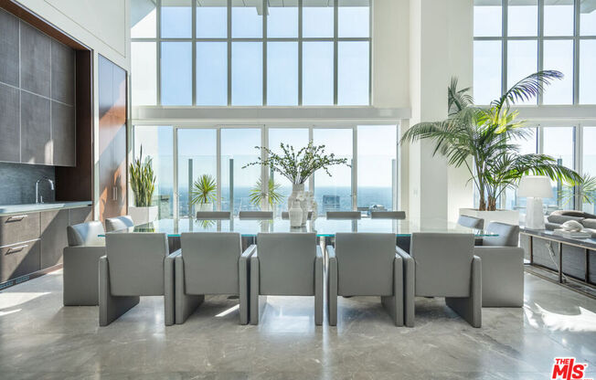 6 beds, 9.5 baths, 19,313 sqft, $80,000, Unit PH