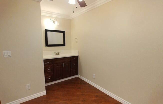1 bed, 1 bath, 890 sqft, $2,550, Unit 114