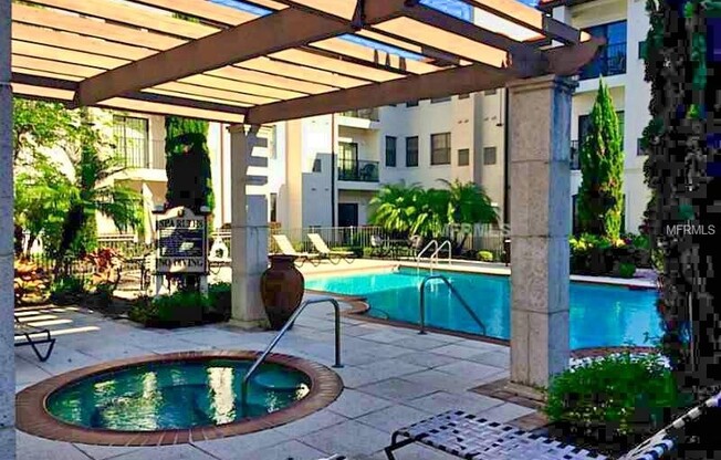 2 beds, 1 bath, $1,650