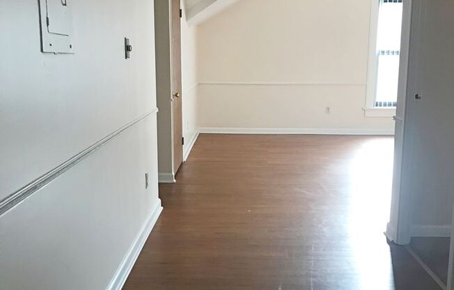 1 bed, 1 bath, 1,000 sqft, $955, Unit 503