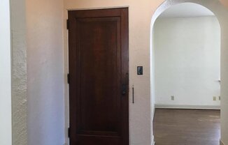 2 beds, 1 bath, 1,000 sqft, $925, Unit 1