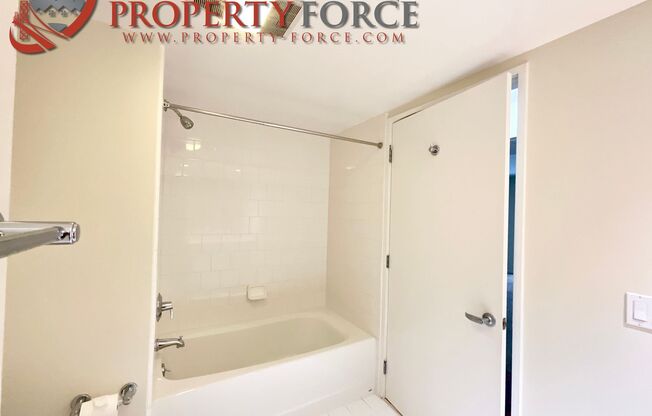 2 beds, 2 baths, $4,395, Unit Apt 712