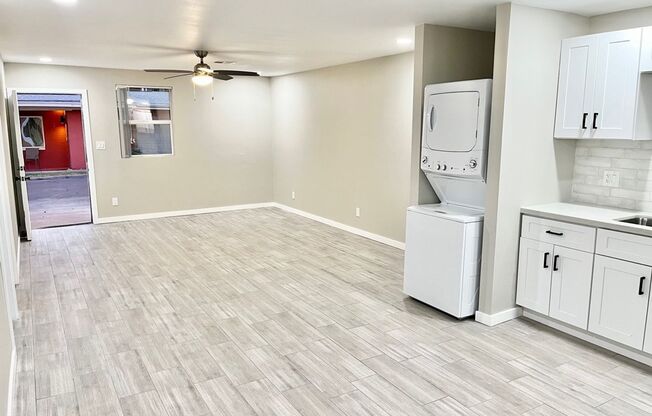 2 beds, 1 bath, 800 sqft, $1,495