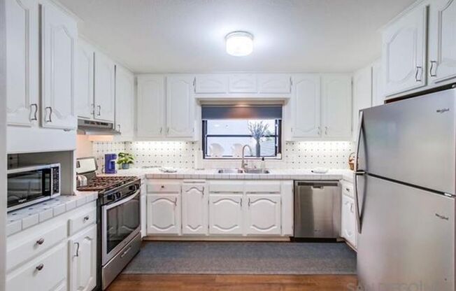 Open and Airy Back-Unit in Amazing Normal Heights Location