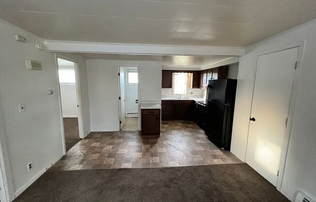 2 beds, 1 bath, $825