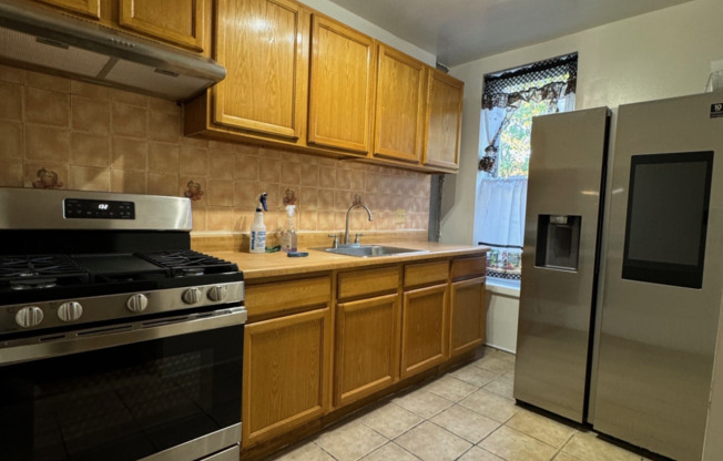 1 bed, 1 bath, $2,600, Unit 2