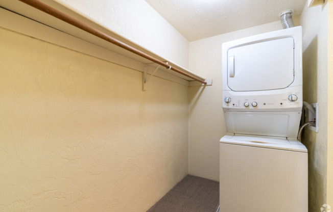 1 bed, 1 bath, $1,472, Unit 0116