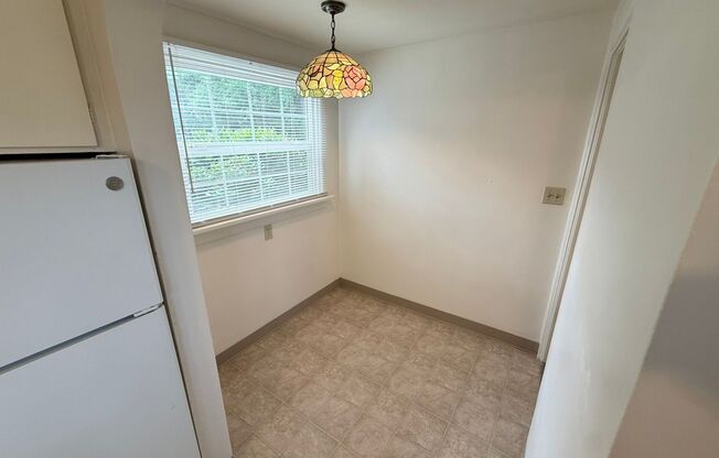 FREE FIRST MONTH'S RENT!!! Super Clean 2 Bed, 1 Bath House Close to OSU Campus!