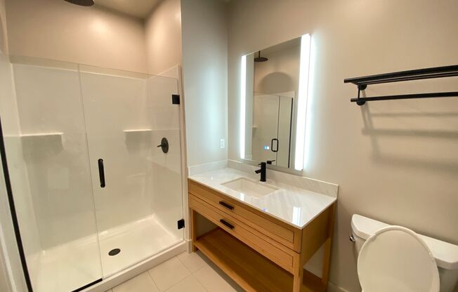 Studio, 1 bath, 553 sqft, $1,831, Unit 128