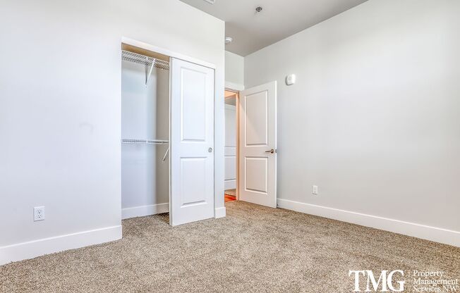 1 bed, 1 bath, 740 sqft, $1,625, Unit B230