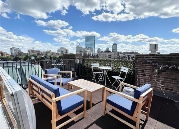39 CHESTNUT ST