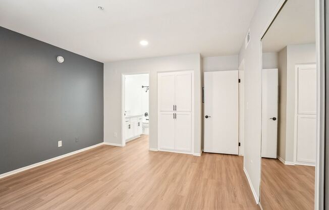 1 bed, 1 bath, 700 sqft, $1,748, Unit 214