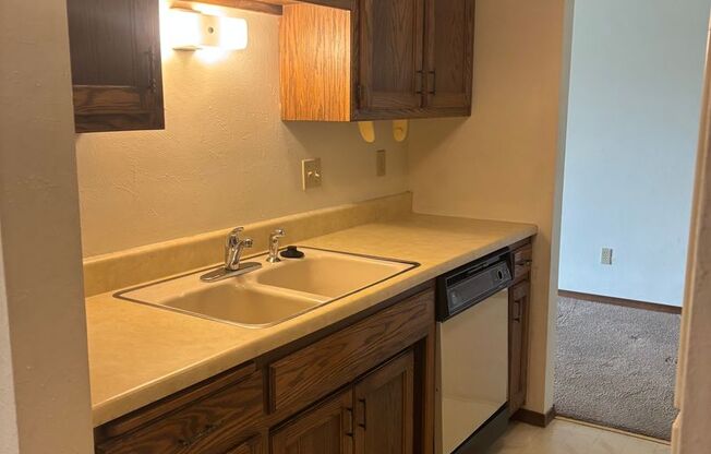 2 beds, 2 baths, 1,029 sqft, $1,229, Unit 1401 029