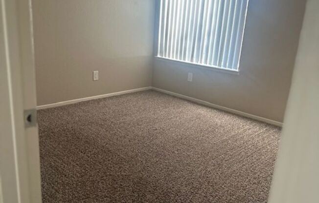2 beds, 2 baths, 1,040 sqft, $1,610, Unit 263