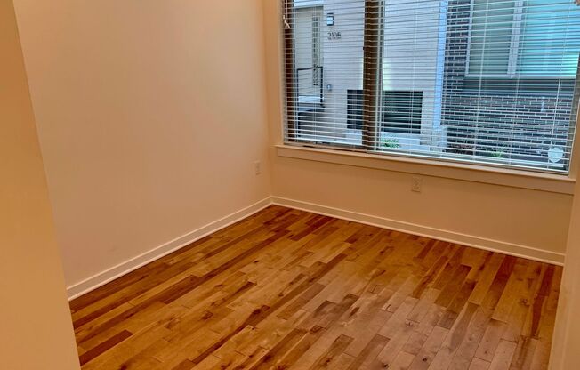 Gorgeous 3-Bedroom Townhome with Parking Spot! Finished Basement and Roof Deck!