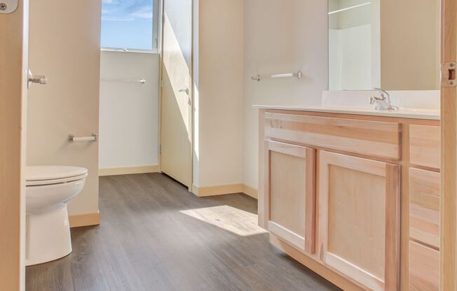 2 beds, 2 baths, 1,120 sqft, $1,600, Unit 301