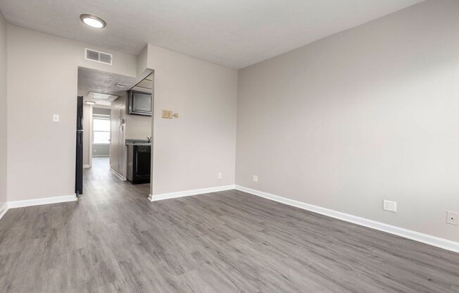 2 beds, 2 baths, $895, Unit 328