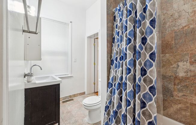 5 beds, 4.5 baths, 1,500 sqft, $3,600, Unit 3414 - A